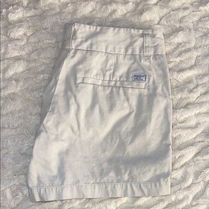 Vineyard Vines Women's Cream Cargo Shorts